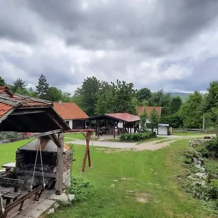 Ranch Farm Stay Rakovica Exterior photo