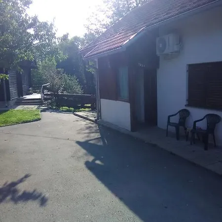 Ranch Farm Stay Rakovica Exterior photo